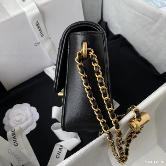 First Bag Ru CHANEL MINI FLAP BAG 0821